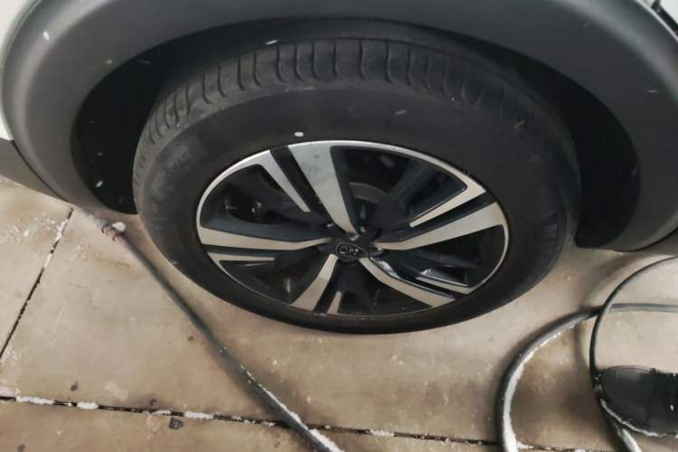 Used Peugeot 5008 2023 400THP Passionate Full-Seat Edition 7 Seats Right Rear Wheel Hub