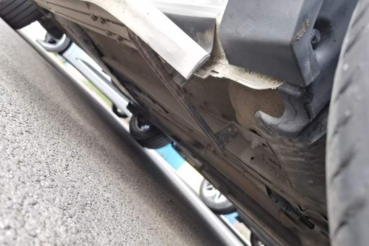 Used Peugeot 5008 2023 400THP True Love Edition 5-seater Right Side Sill