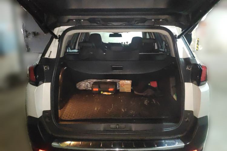 Used Peugeot 5008 2023 400THP True Love Edition 5-seater Trunk