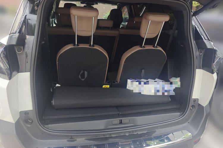 Used Peugeot 5008 2023 400THP Flagship Glory Edition 7-Seater Trunk
