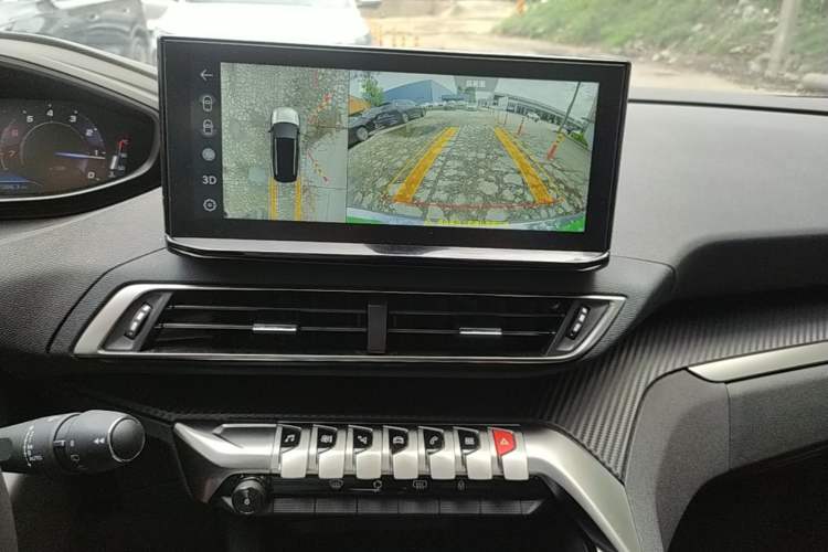 Used Peugeot 5008 2025 Luxury Edition Audio And AC Panel