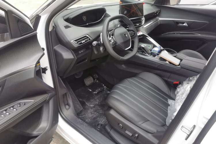 Used Peugeot 5008 2025 Flagship Edition Driver Seat