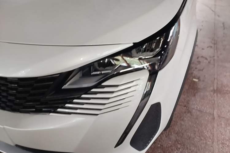 Used Peugeot 5008 2025 Luxury Edition Left Front Headlight
