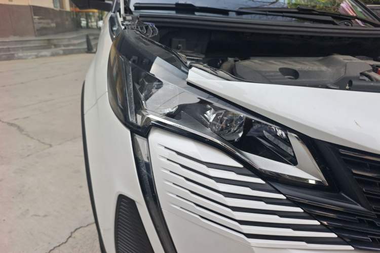 Used Peugeot 5008 2025 Flagship Edition Right Front Headlight