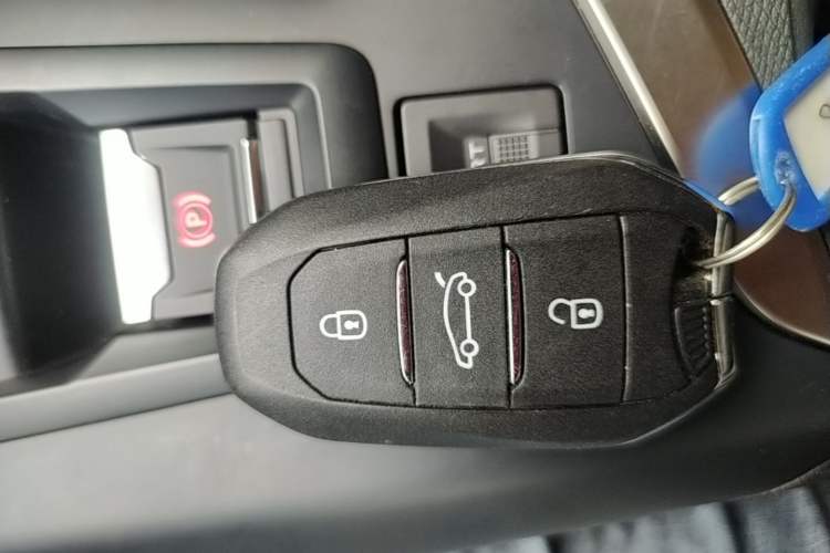 Used Peugeot 5008 2025 Luxury Edition Vehicle Key