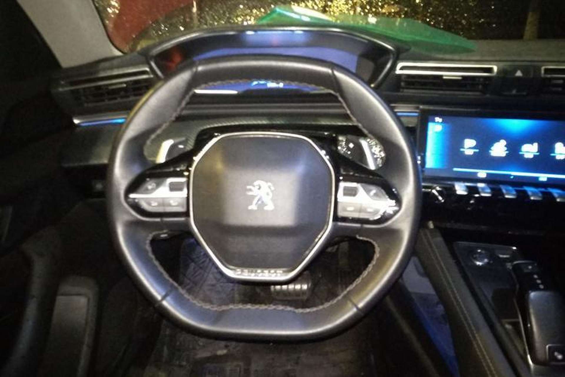 Used Peugeot 508 2019 508L 400THP PureTech Passion Edition China VI standard Steering Wheel