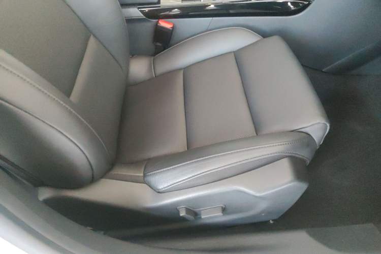 Used Peugeot 508 2015 1.6THP Automatic Prestige Edition Right Front Seat