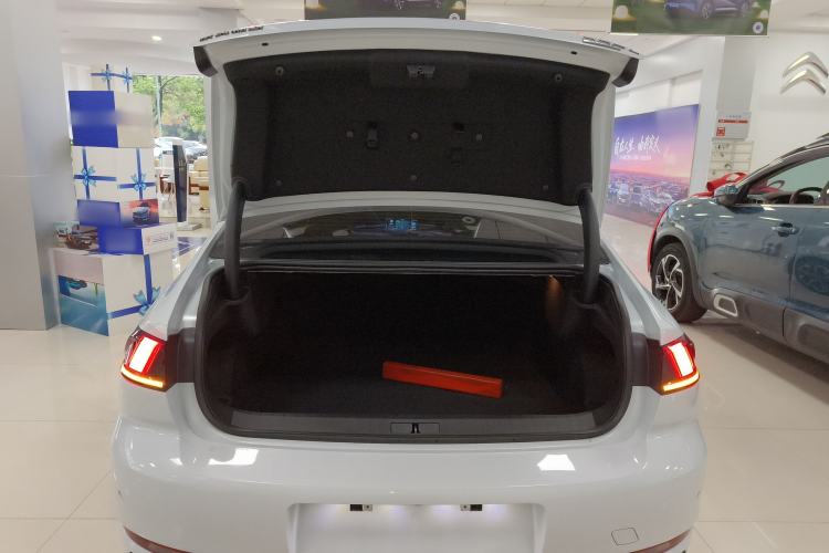 Used Peugeot 508 2023 508L 400THP Driving Flagship Edition Trunk