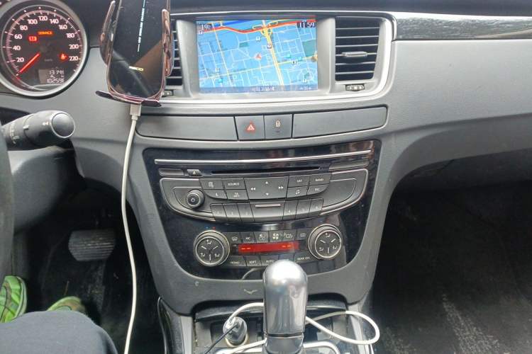 Used Peugeot 508 2011 2.3L Automatic Flagship Edition Audio And AC Panel