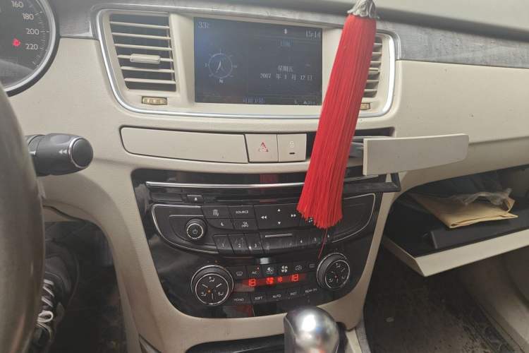 Used Peugeot 508 2011 2.3L Automatic Flagship Edition Audio And AC Panel