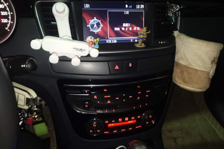 Used Peugeot 508 2011 2.3L Automatic Luxury Edition Audio And AC Panel