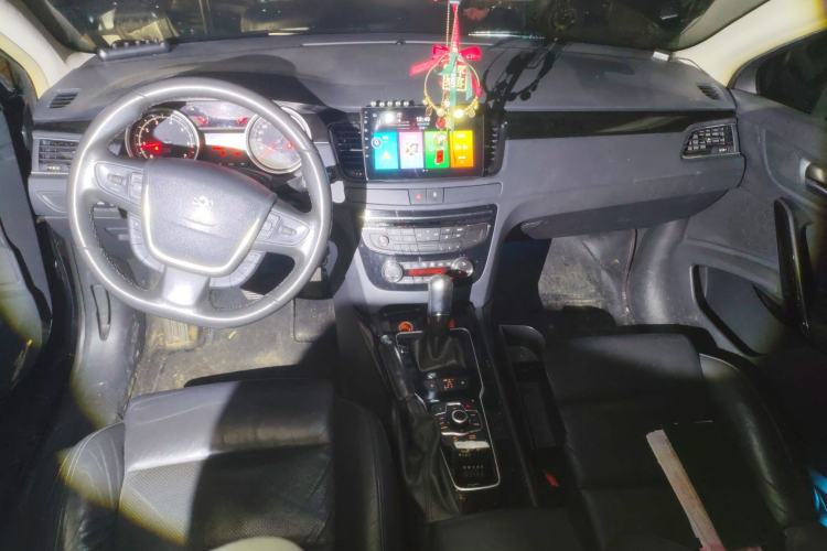 Used Peugeot 508 2011 2.3L Automatic Luxury Edition Center Console