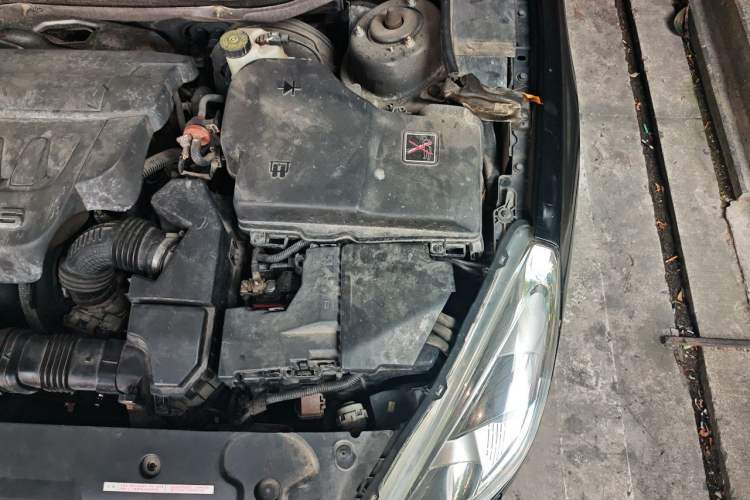 Used Peugeot 508 2011 2.3L Automatic Flagship Edition Engine Bay Left