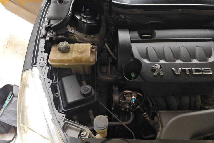 Used Peugeot 508 2011 2.3L Automatic Flagship Edition Engine Bay Right