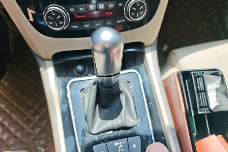 Used Peugeot 508 2011 2.3L Automatic Flagship Edition Gear Lever