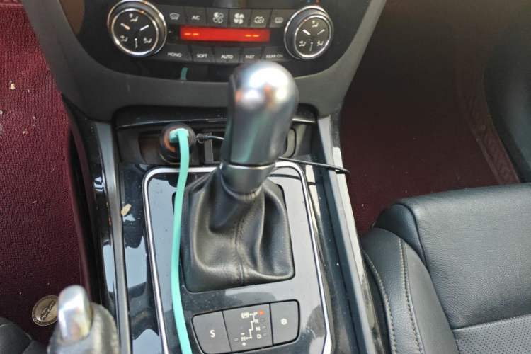 Used Peugeot 508 2011 2.3L Automatic Luxury Edition Gear Lever