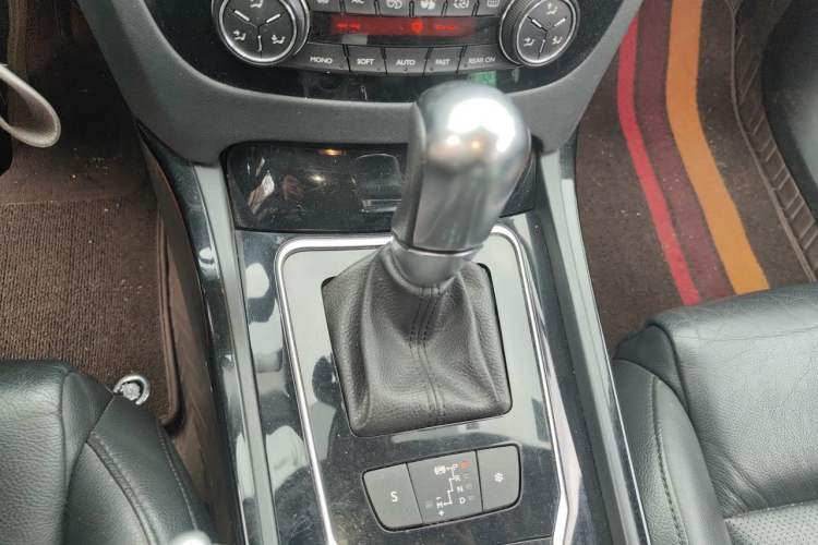 Used Peugeot 508 2011 2.3L Automatic Luxury Edition Gear Lever
