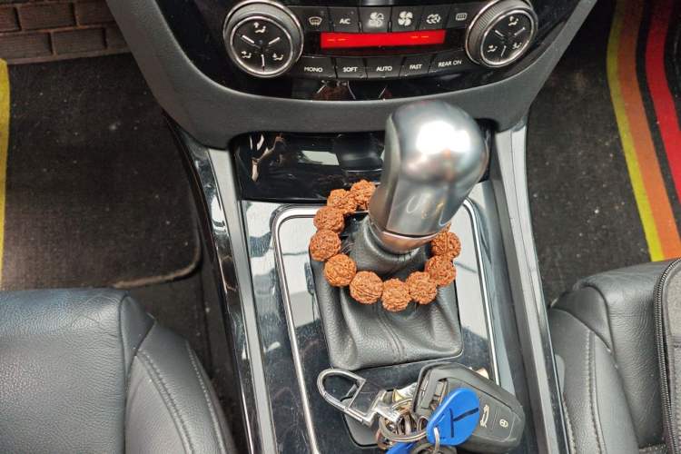 Used Peugeot 508 2011 2.3L Automatic Flagship Edition Gear Lever