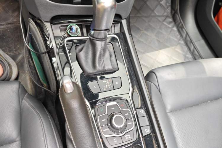 Used Peugeot 508 2011 2.3L Automatic Flagship Edition Gear Lever