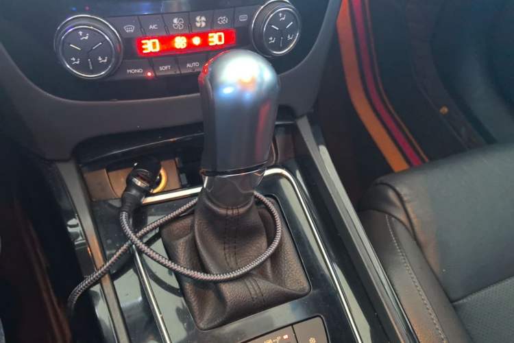 Used Peugeot 508 2011 2.3L Automatic Luxury Edition Gear Lever