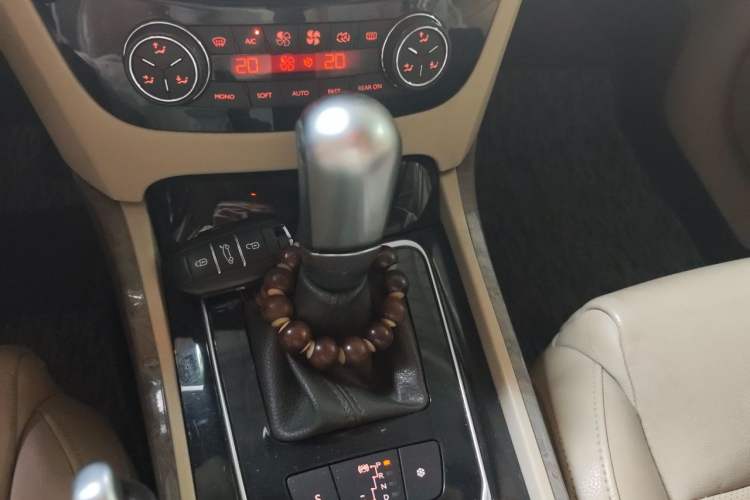 Used Peugeot 508 2011 2.3L Automatic Flagship Edition Gear Lever