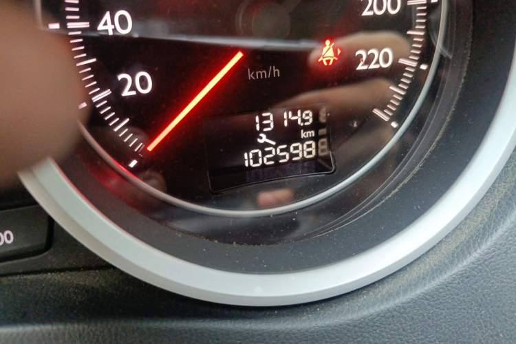 Used Peugeot 508 2011 2.3L Automatic Flagship Edition Odometer Close Up