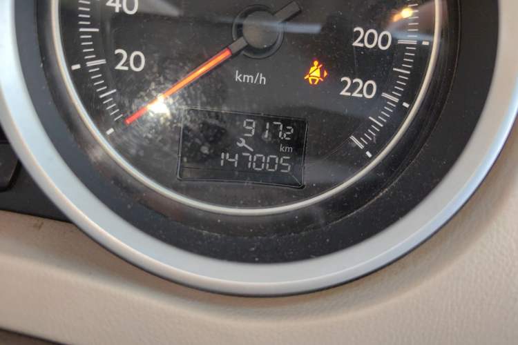 Used Peugeot 508 2011 2.3L Automatic Classic Edition Odometer Close Up