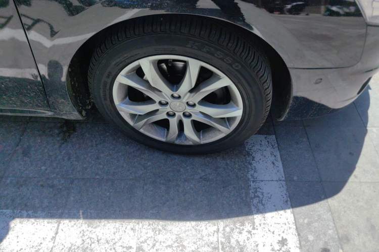 Used Peugeot 508 2011 2.3L Automatic Flagship Edition Right Front Wheel Hub