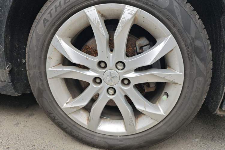 Used Peugeot 508 2011 2.3L Automatic Flagship Edition Right Front Wheel Hub