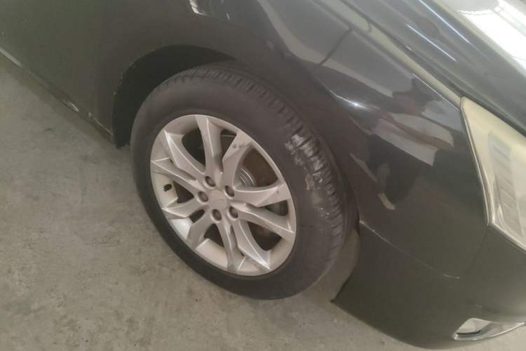 Used Peugeot 508 2011 2.3L Automatic Luxury Edition Right Front Wheel Hub