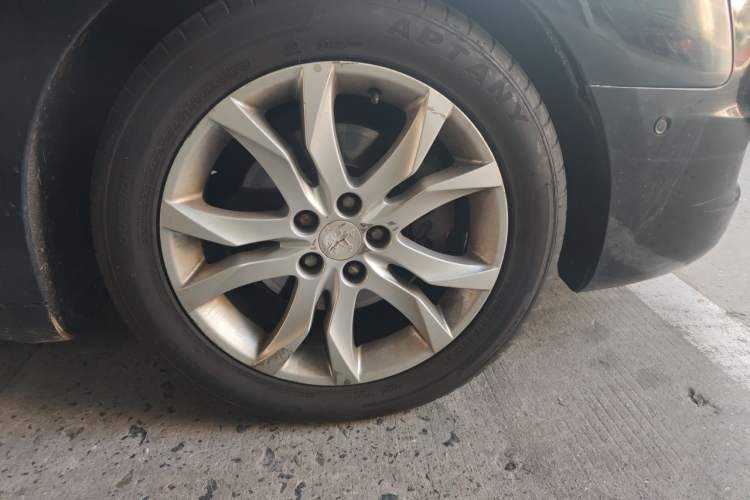 Used Peugeot 508 2011 2.3L Automatic Flagship Edition Right Front Wheel Hub