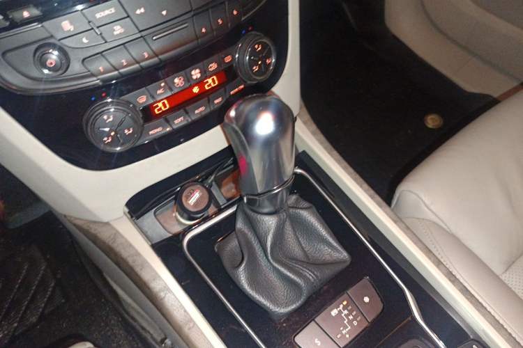 Used Peugeot 508 2011 2.3L Automatic Flagship Edition Gear Lever