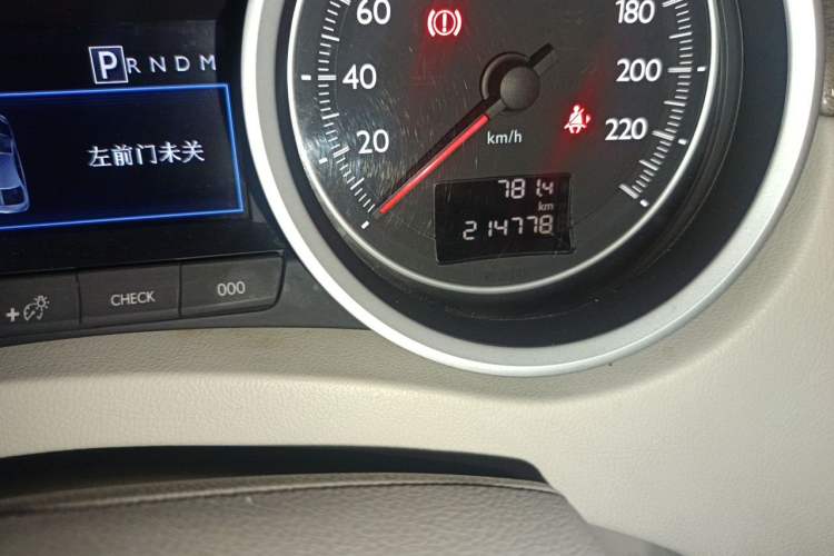Used Peugeot 508 2011 2.3L Automatic Flagship Edition Odometer Close Up