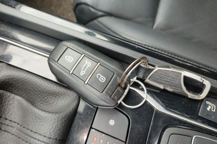 Used Peugeot 508 2011 2.3L Automatic Classic Edition Vehicle Key