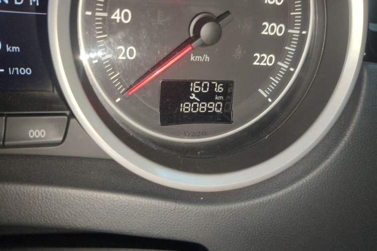Used Peugeot 508 2011 2.3L Automatic Flagship Edition Odometer Close Up