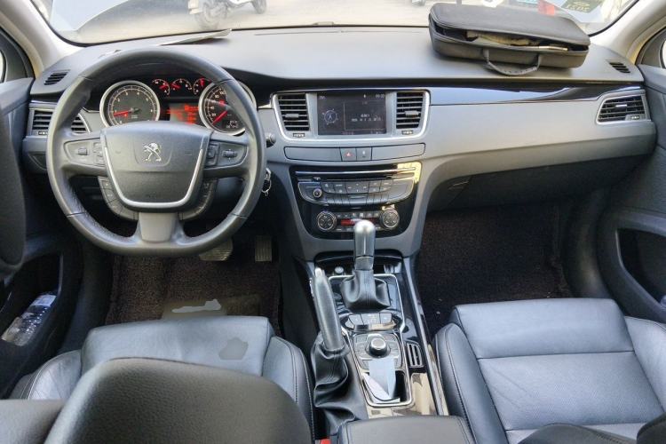 Used Peugeot 508 2011 2.3L Automatic Luxury Edition Center Console