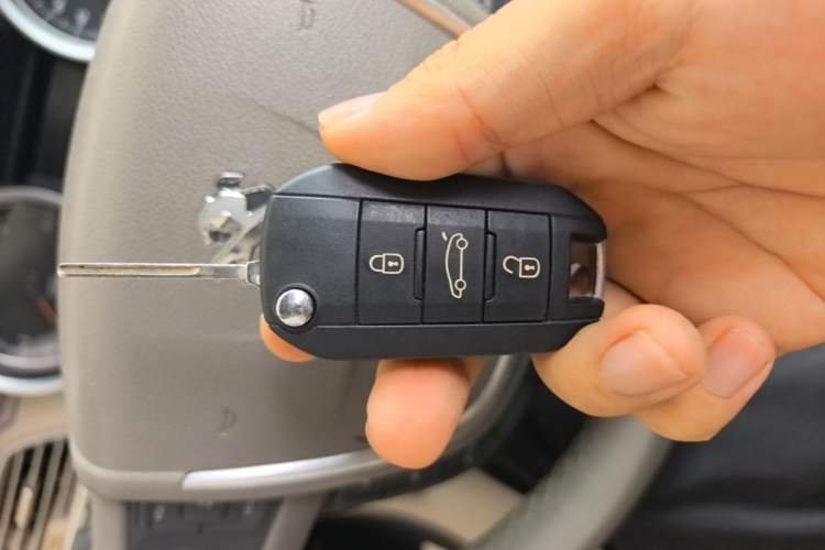 Used Peugeot 508 2011 2.3L Automatic Luxury Edition Vehicle Key