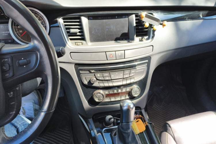 Used Peugeot 508 2011 2.3L Automatic Flagship Edition Audio And AC Panel