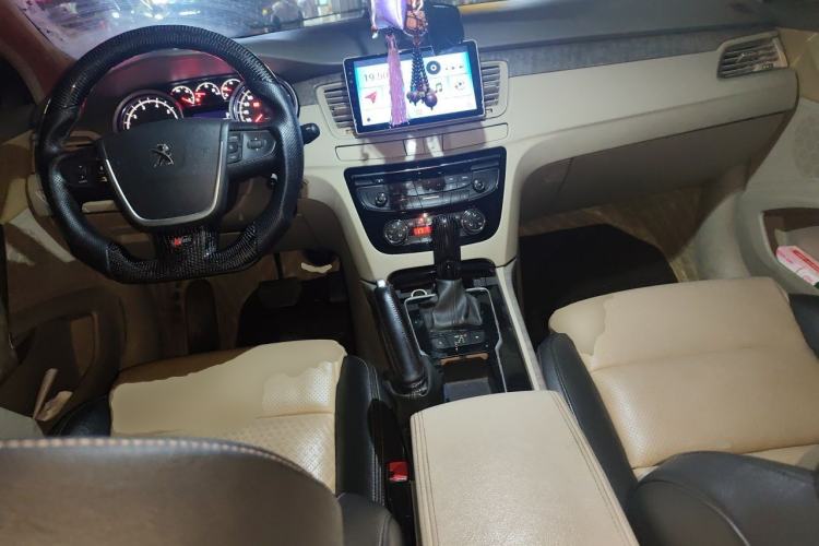 Used Peugeot 508 2011 2.3L Automatic Classic Edition Center Console