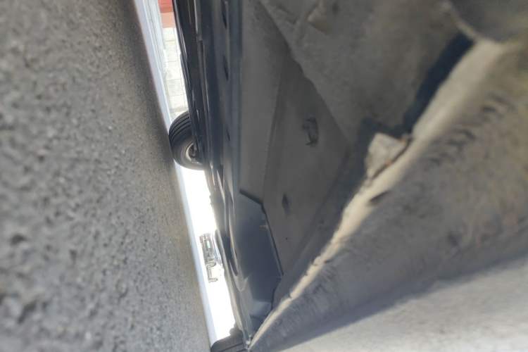 Used Peugeot 508 2011 2.3L Automatic Classic Edition Chassis Front Left