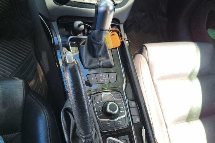 Used Peugeot 508 2011 2.3L Automatic Flagship Edition Gear Lever