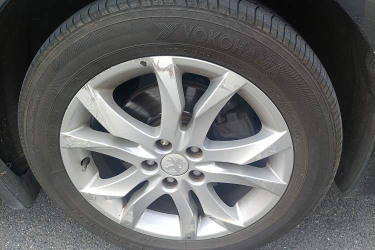Used Peugeot 508 2011 2.3L Automatic Flagship Edition Right Front Wheel Hub