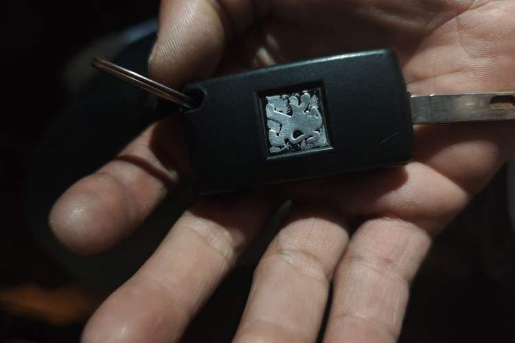 Used Peugeot 508 2011 2.3L Automatic Classic Edition Vehicle Key