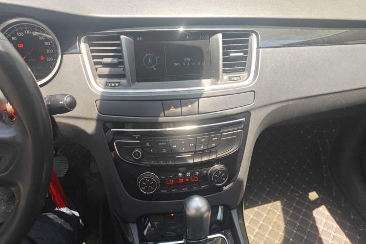 Used Peugeot 508 2011 2.3L Automatic Flagship Edition Audio And AC Panel