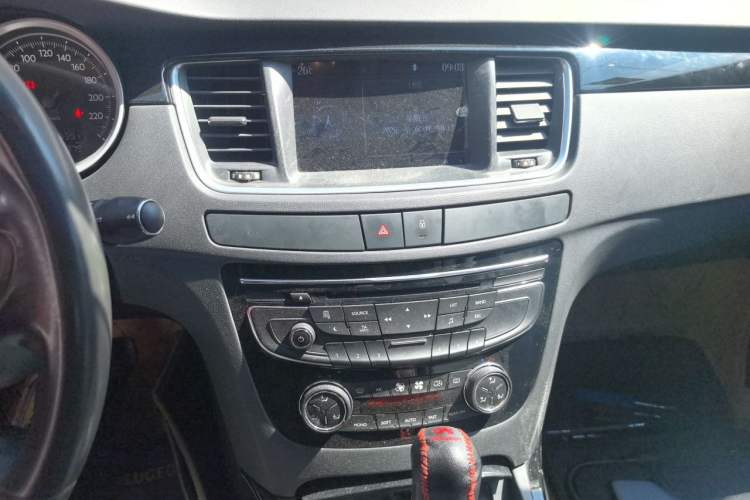 Used Peugeot 508 2011 2.3L Automatic Flagship Edition Audio And AC Panel