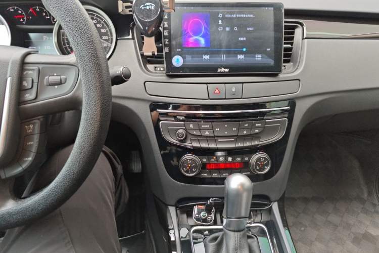 Used Peugeot 508 2011 2.3L Automatic Flagship Edition Audio And AC Panel