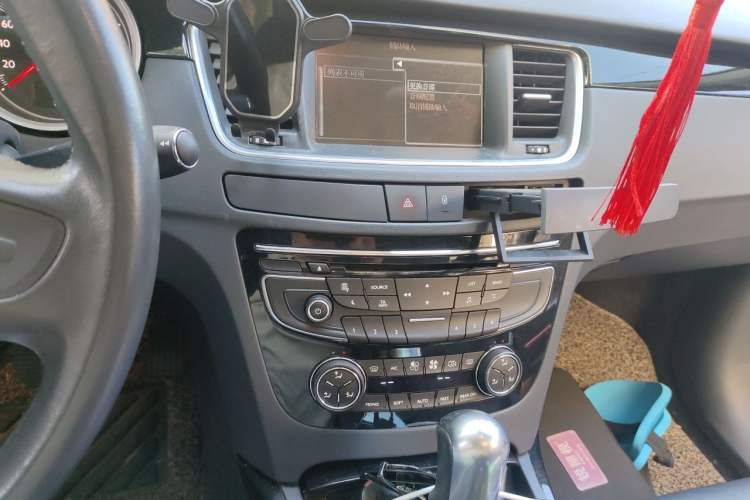 Used Peugeot 508 2011 2.3L Automatic Flagship Edition Audio And AC Panel