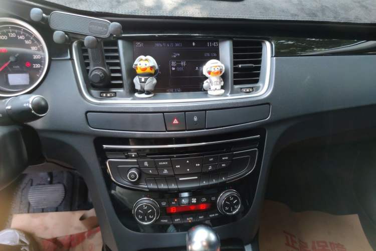 Used Peugeot 508 2011 2.3L Automatic Flagship Edition Audio And AC Panel