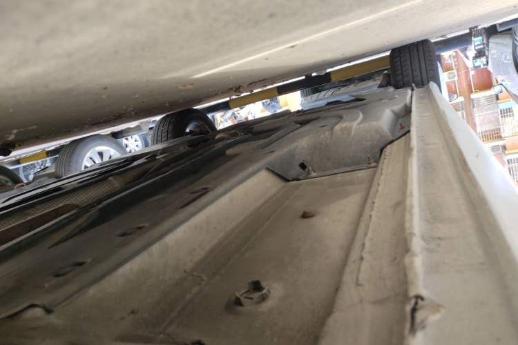 Used Peugeot 508 2011 2.3L Automatic Flagship Edition Chassis Front Right