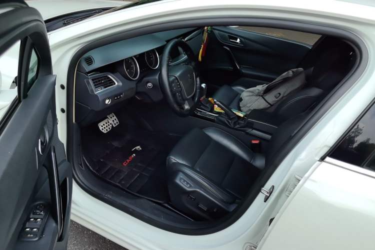 Used Peugeot 508 2011 2.3L Automatic Flagship Edition Driver Seat